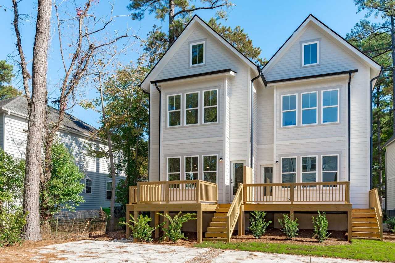 5061 Lundy Dr - Photo 4 of 41
