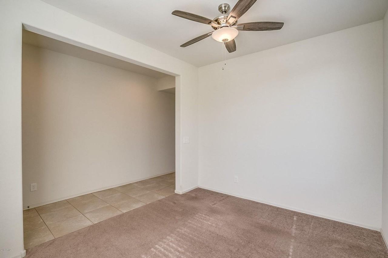 9578 W Whispering Wind Dr - Photo 5 of 38