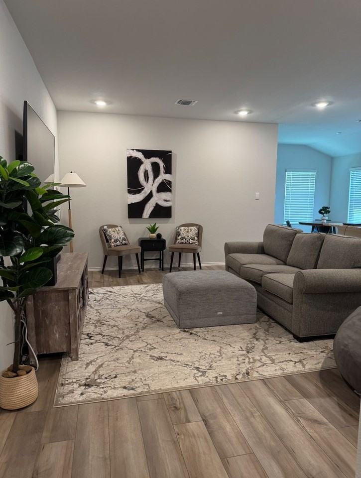 1137 Ruby Cv - Photo 4 of 14