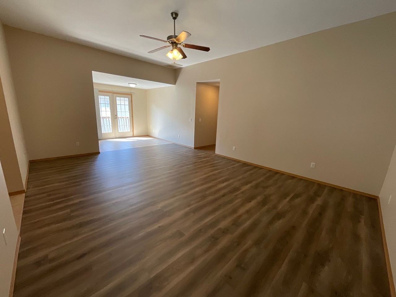 3839 S Jonathan Ave - Photo 3 of 13