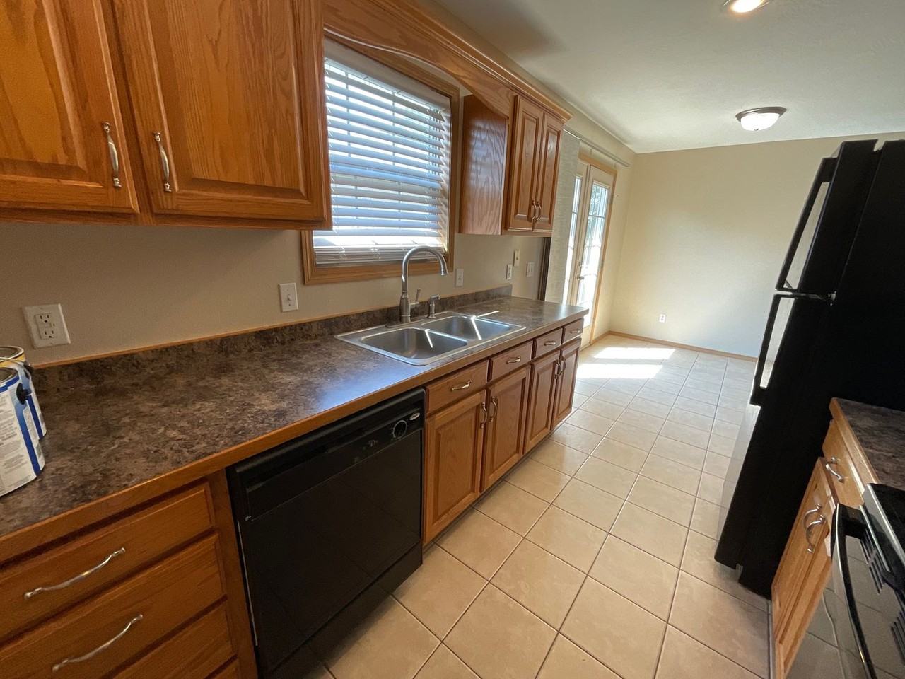 3839 S Jonathan Ave - Photo 5 of 13