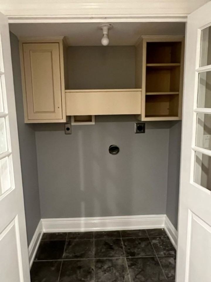 63 Cranbury Rd - Photo 2 of 10
