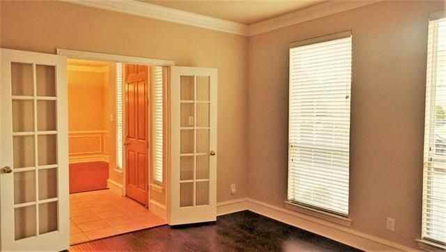 1304 Clear Springs Dr - Photo 3 of 30