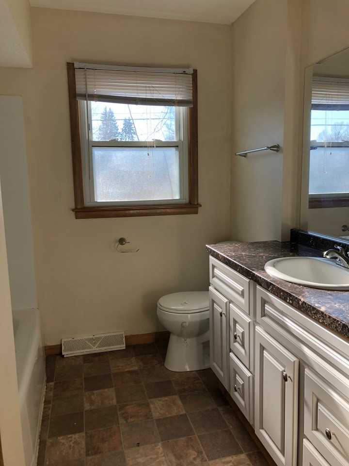 626 33rd Ave - Photo 3 of 19