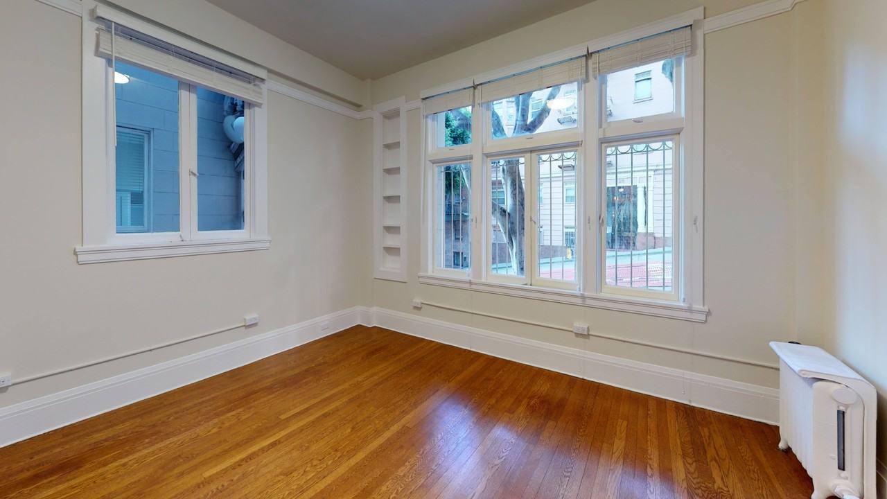 626 Powell Street - Photo 7 of 47