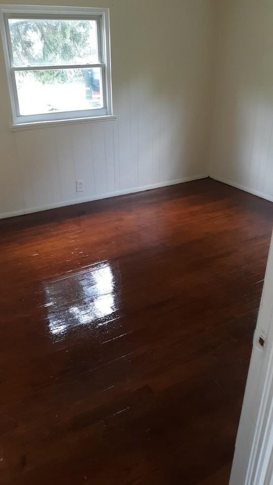 1134 Shepherd Ln - Photo 3 of 8