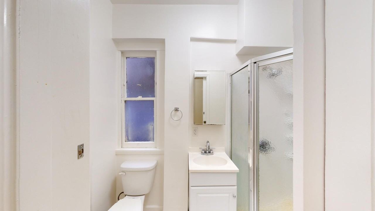 675 O'Farrell Street - Photo 3 of 17