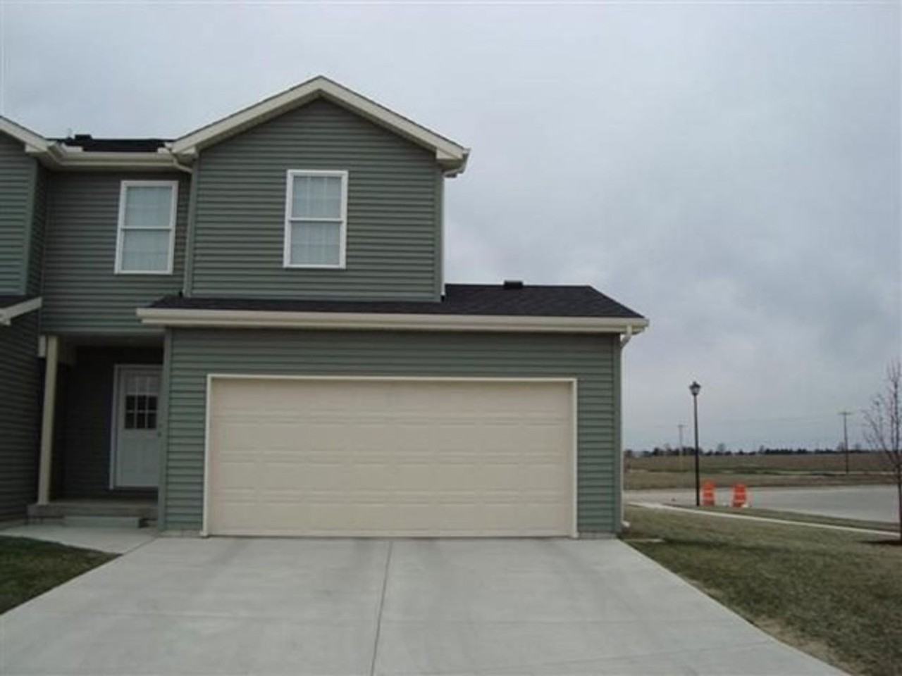 3520 Shepard Rd - Photo 2 of 15