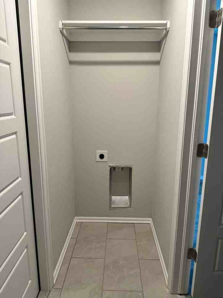 230 Sw 34th St #613 - Photo 3 of 7