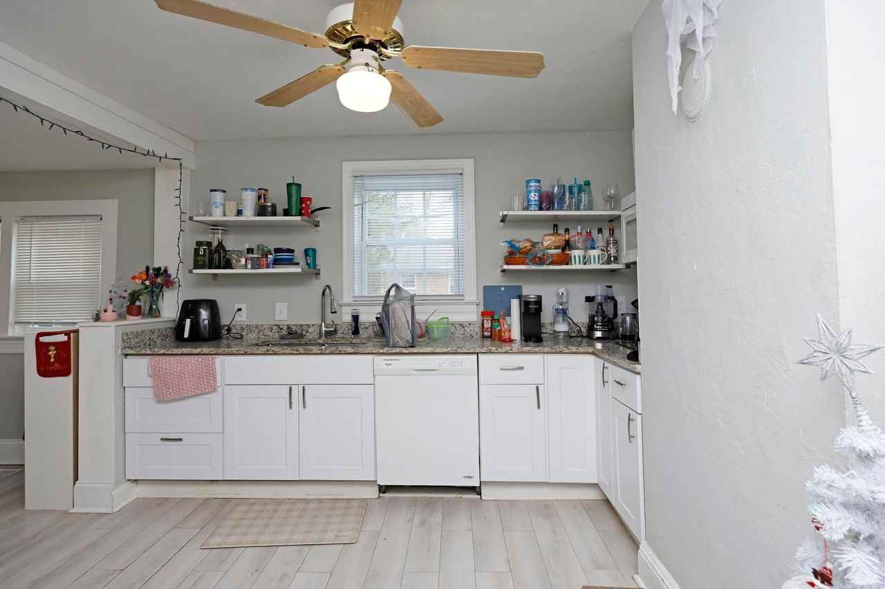 703 Church St - Photo 5 of 11