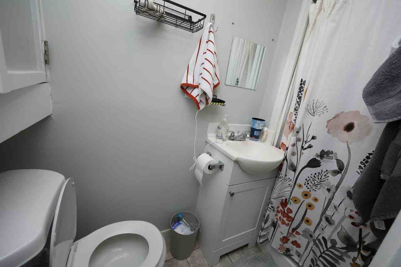 703 Church St - Photo 4 of 11