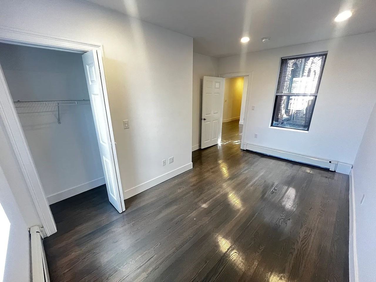 40 Joy Street - Photo 4 of 32