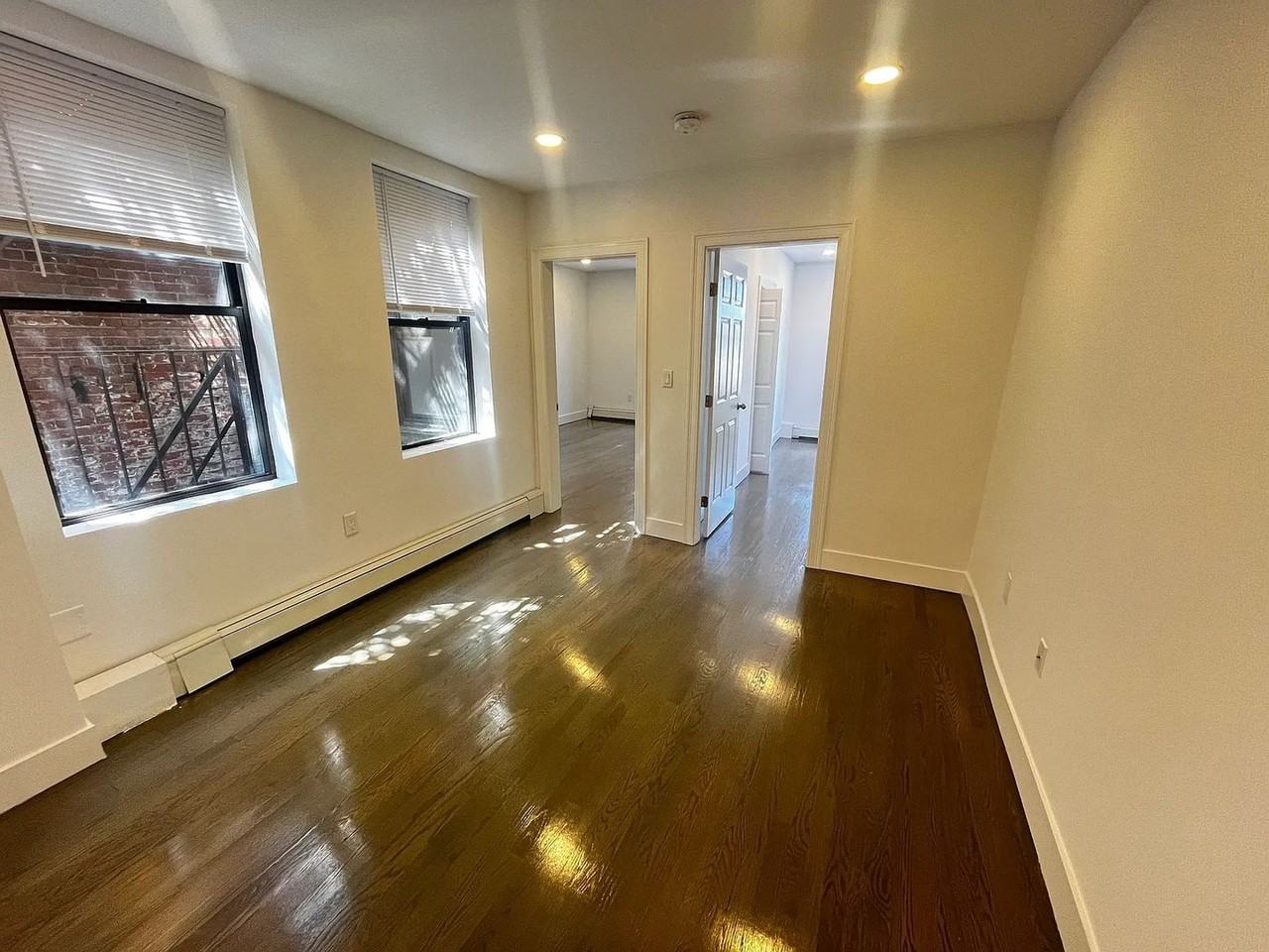 40 Joy Street - Photo 7 of 32