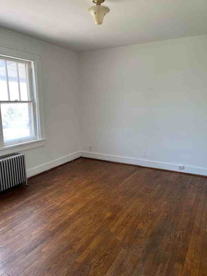 2528 Sunset Blvd - Photo 5 of 10