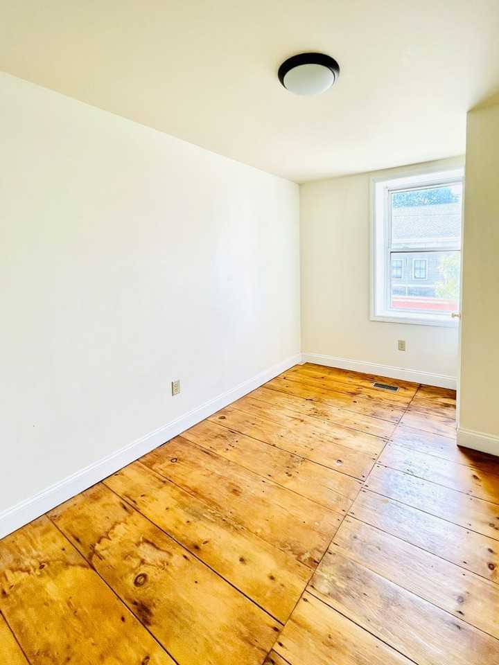 46 King Street - Photo 5 of 28