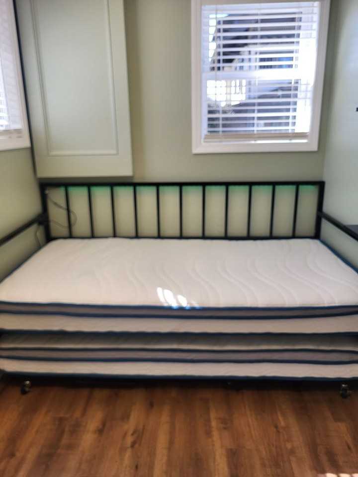 459 South Avenue - Photo 4 of 10