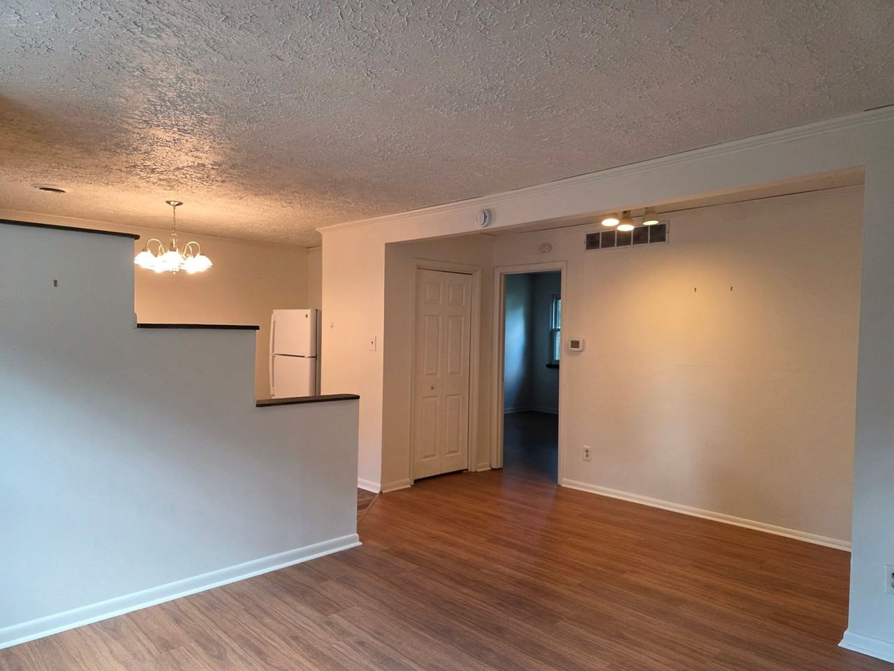 110 East 40th Street - Photo 6 of 8