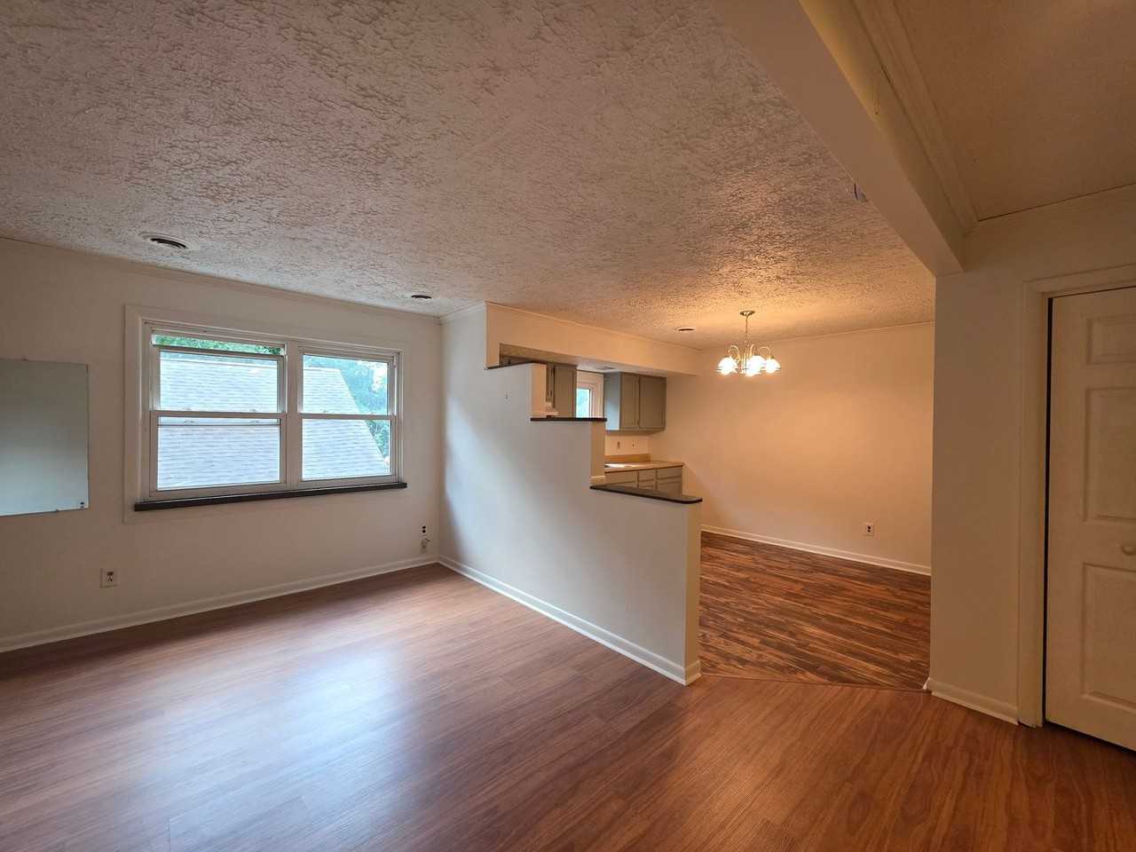 110 East 40th Street - Photo 7 of 8