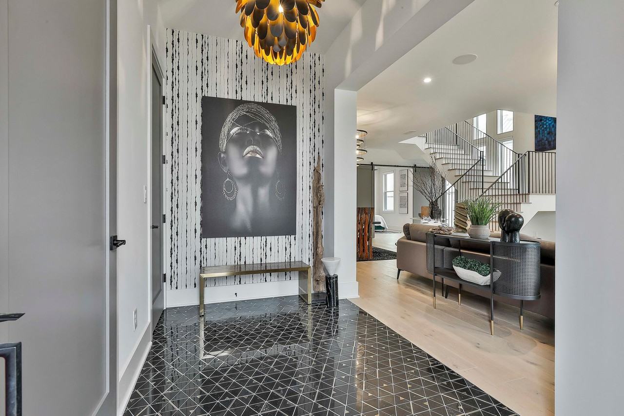 140 Guild Ln - Photo 5 of 32