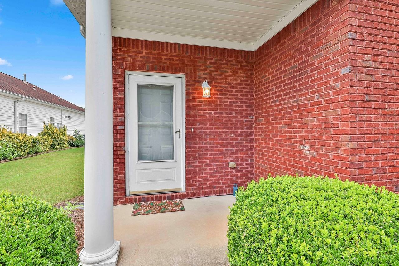 440 Autumn Glen Cir - Photo 3 of 19