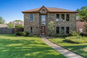 featured image of 6752 6752 Macintosh Drive - 6752 Macintosh Drive