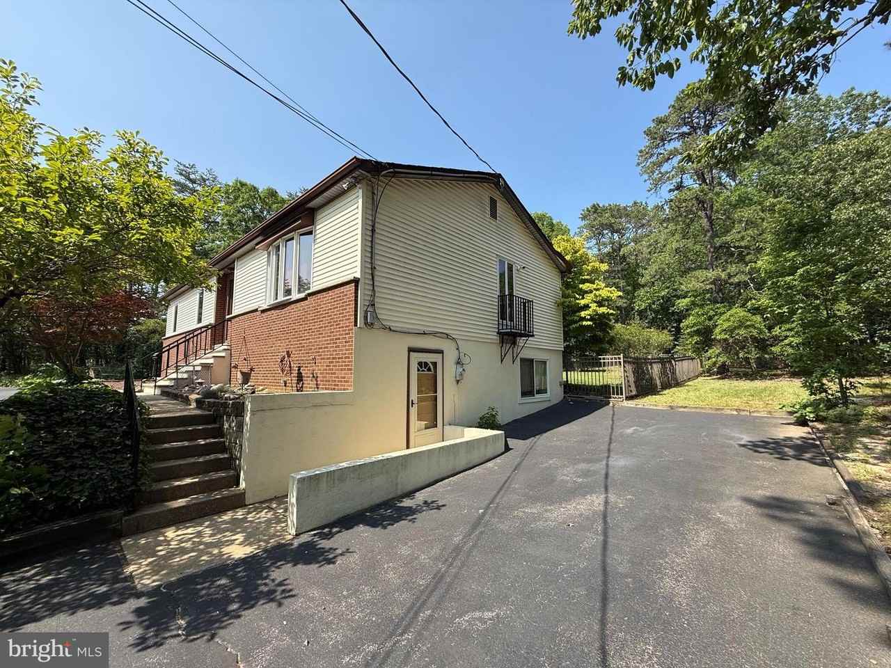 1249 Little Mill Rd - Photo 3 of 35