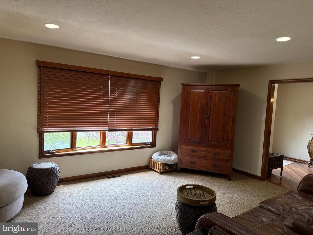 1249 Little Mill Rd - Photo 5 of 35