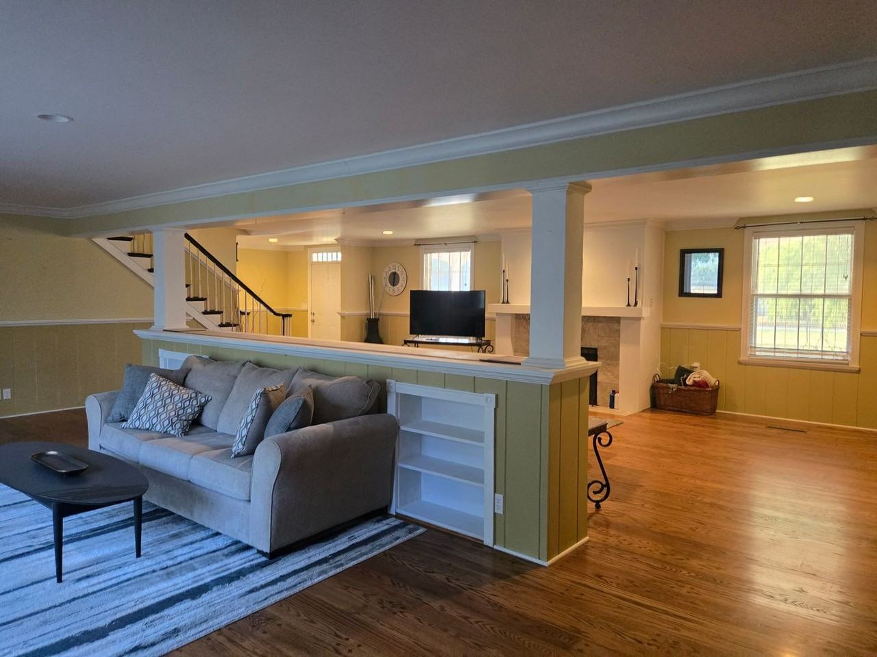 408 E 6th St - Photo 7 of 17