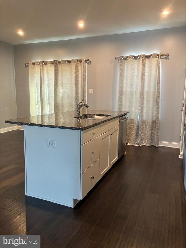 139 Meridian Ln - Photo 7 of 27