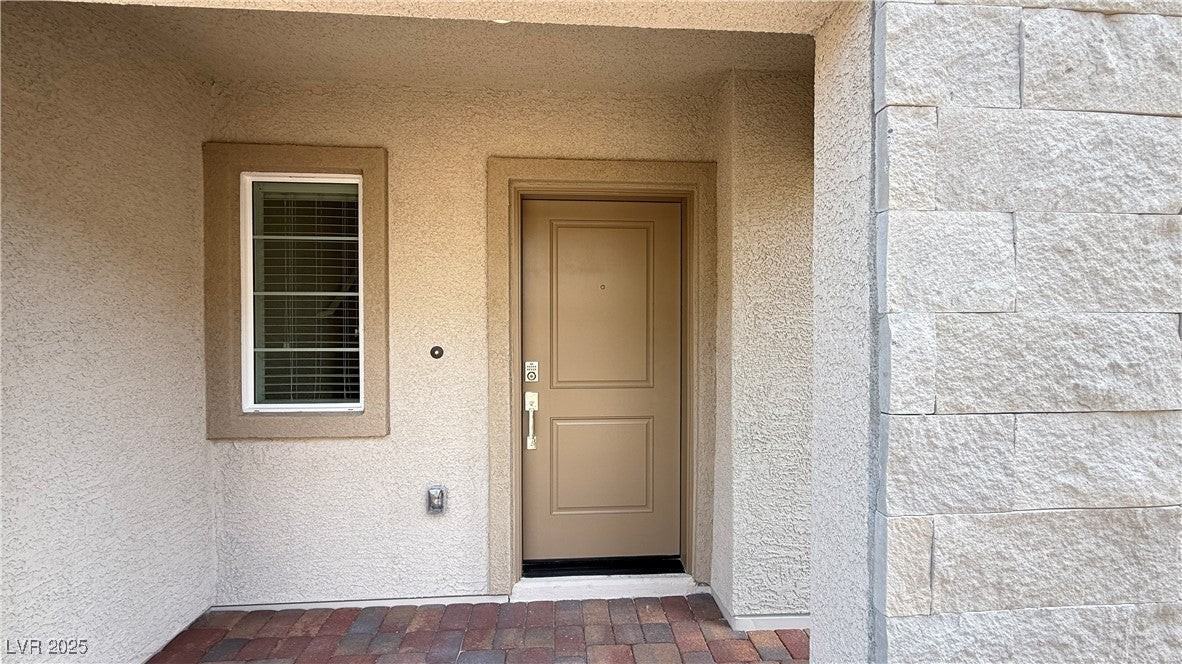 5777 Crenellated Street - Photo 4 of 29