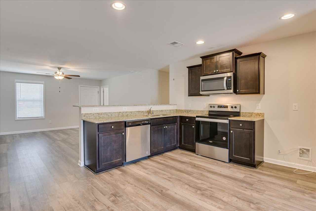 2158 Catlet Ct - Photo 7 of 28