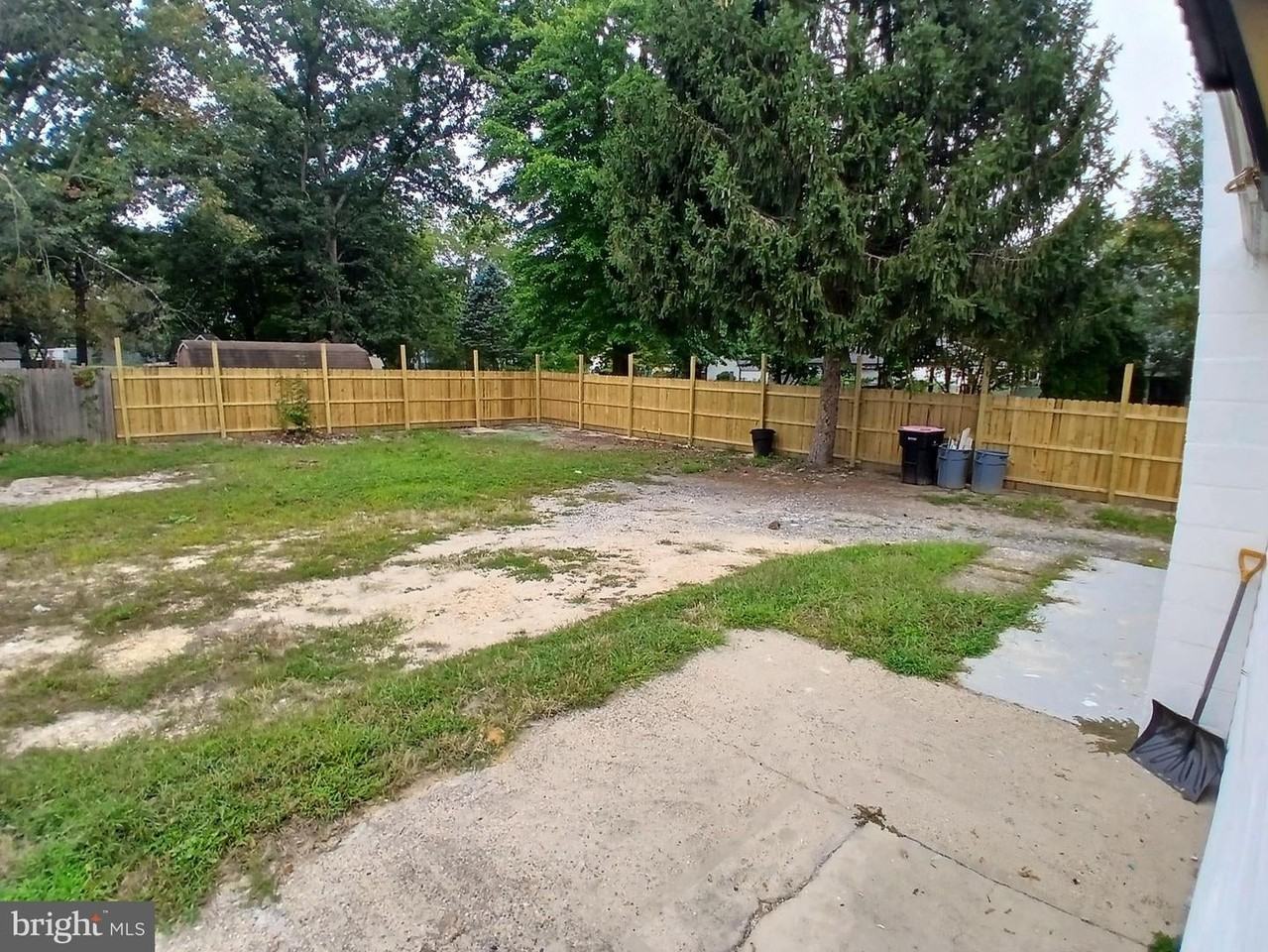 1785 Williamstown Rd - Photo 4 of 9