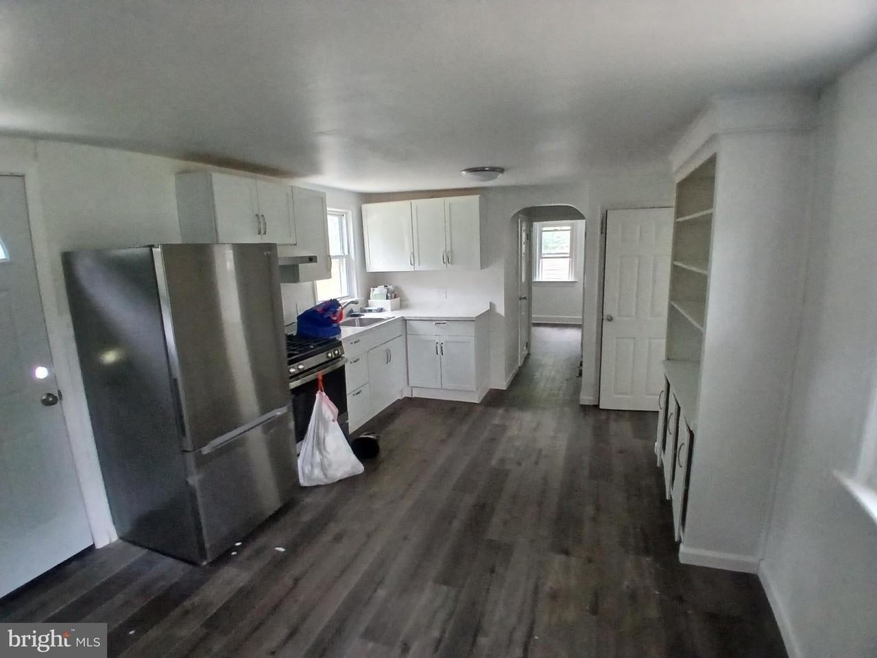 1785 Williamstown Rd - Photo 6 of 9