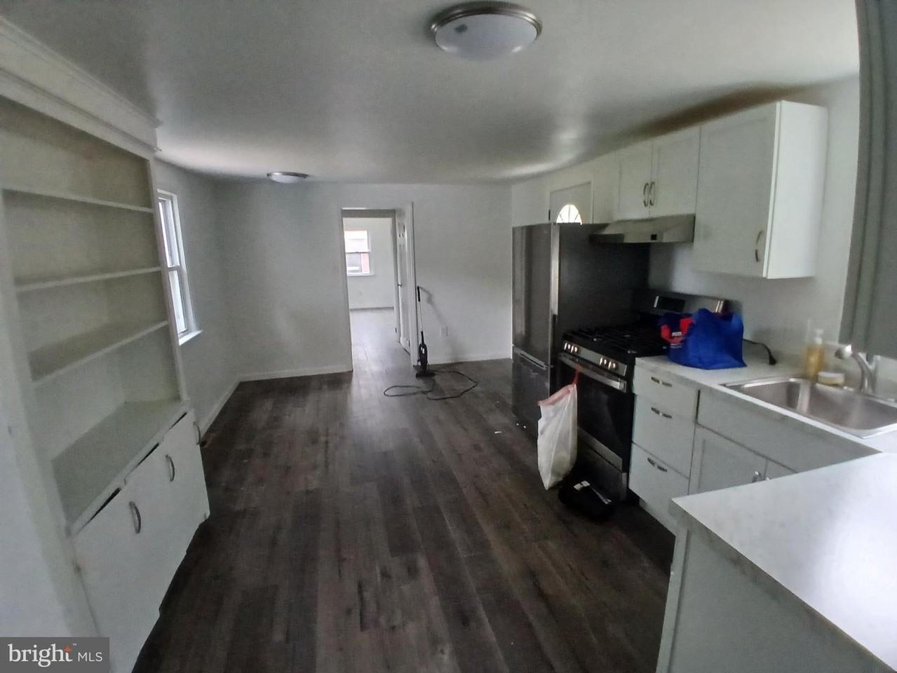 1785 Williamstown Rd - Photo 7 of 9