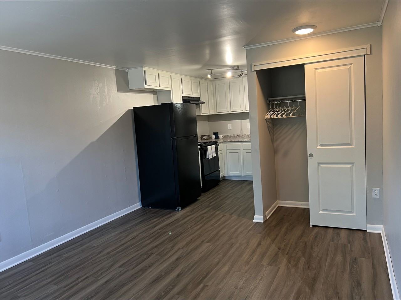 Treeborn Apartments - Photo 6 of 38