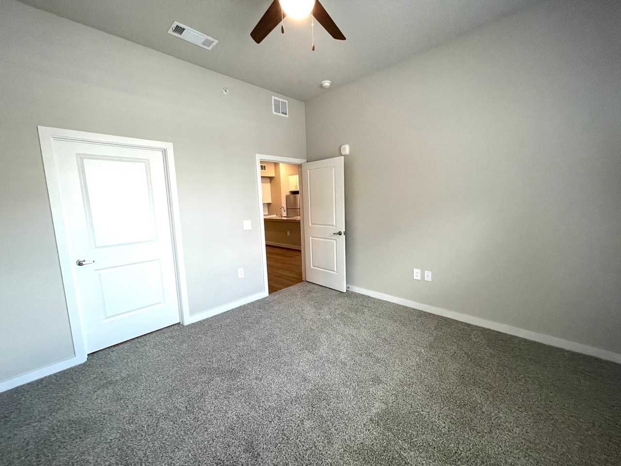 1325 Choate Pkwy #01-110 - Photo 4 of 10