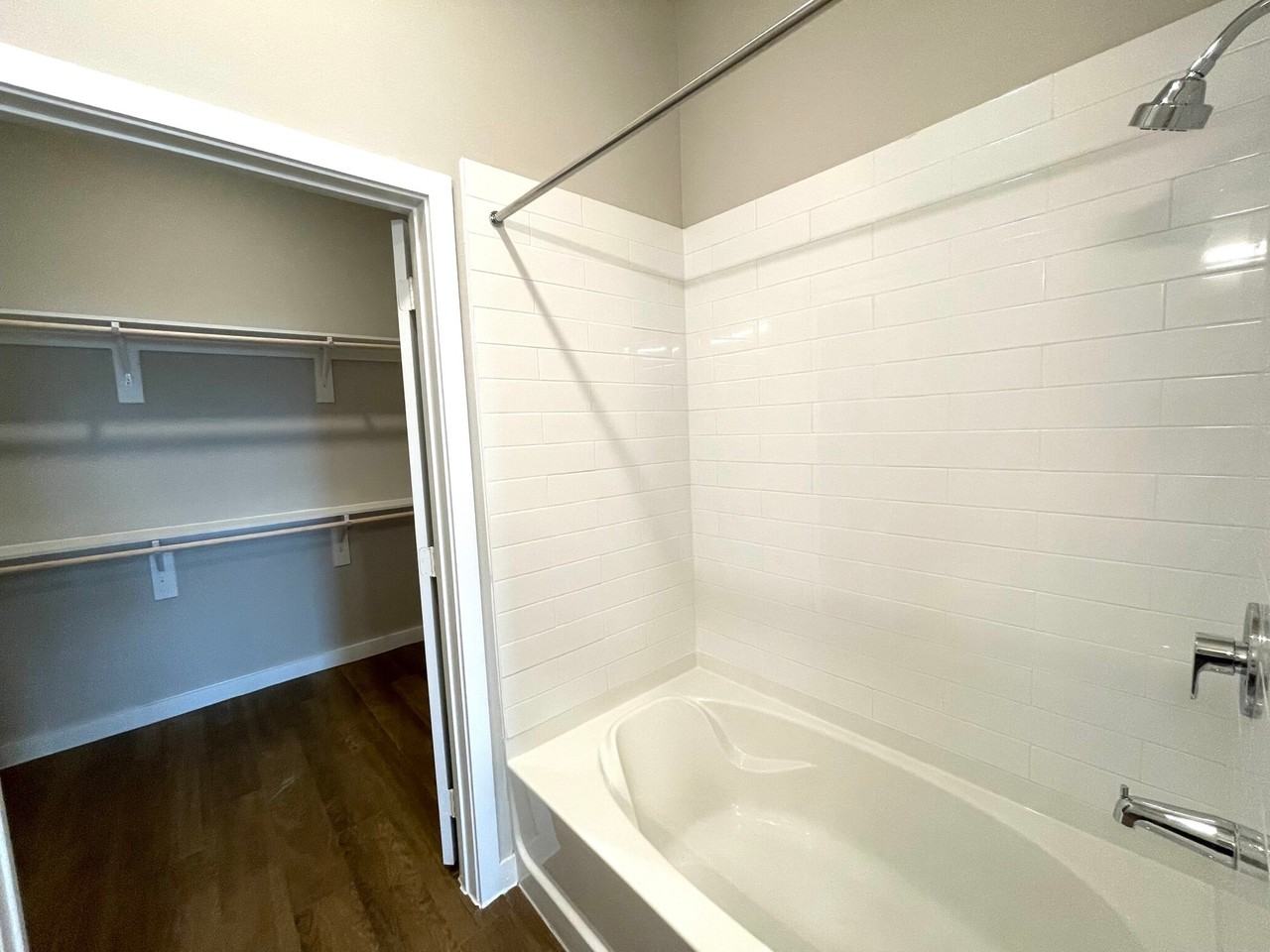 1325 Choate Pkwy #01-110 - Photo 5 of 10