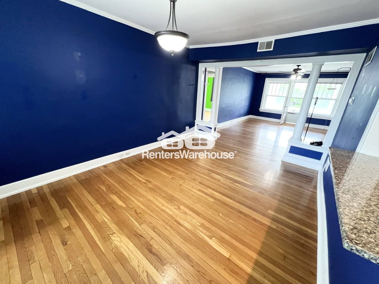 406 E 43rd St #3E - Photo 4 of 18