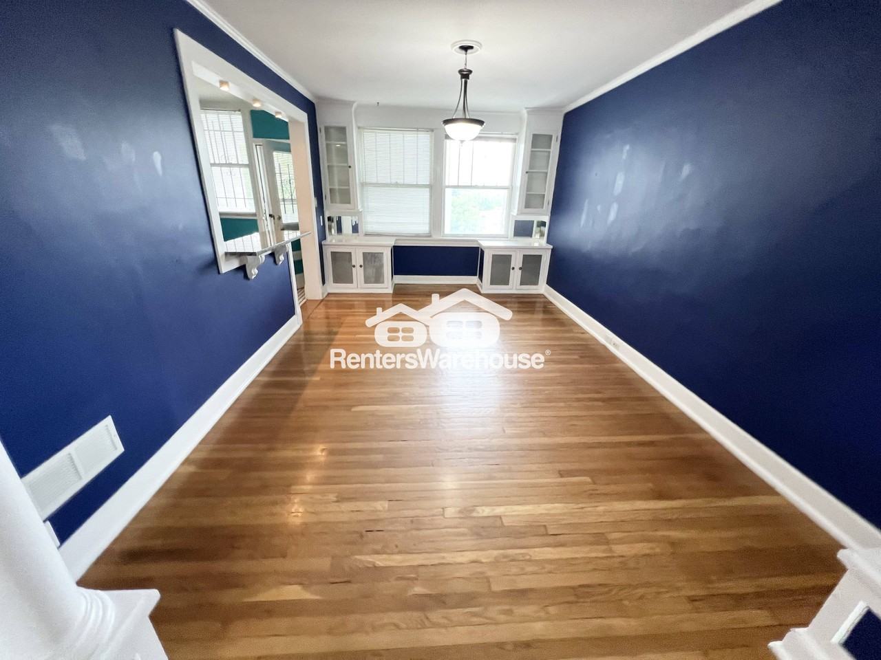 406 E 43rd St #3E - Photo 6 of 18