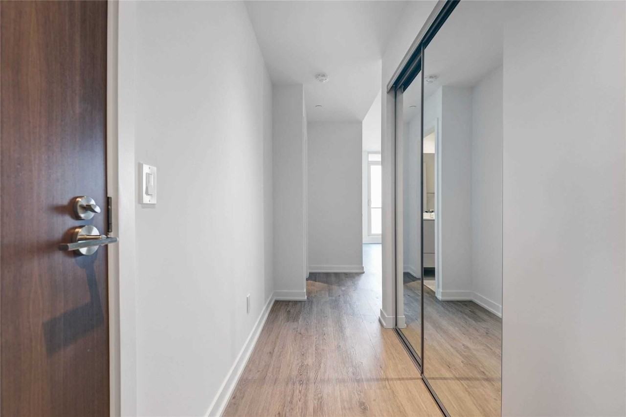 1926 Lake Shore Boulevard West #1808 - Photo 2 of 28