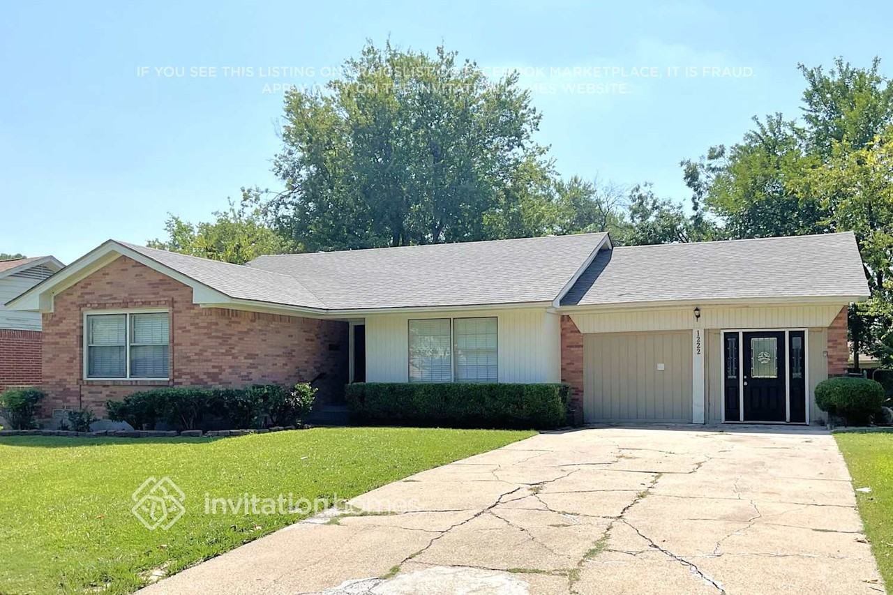 1222 Mcdonald Dr - Photo 2 of 18