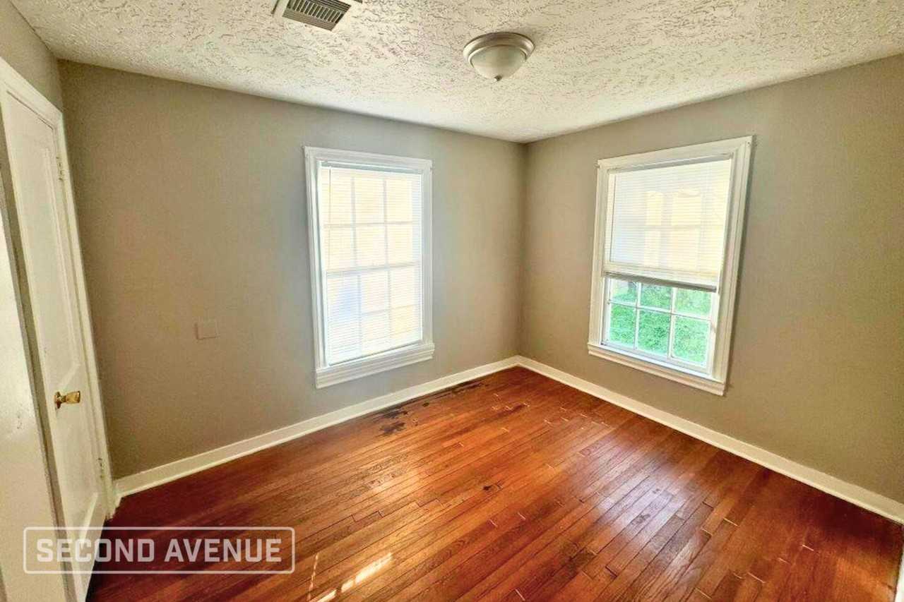 501 18th Avenue North - Photo 6 of 11