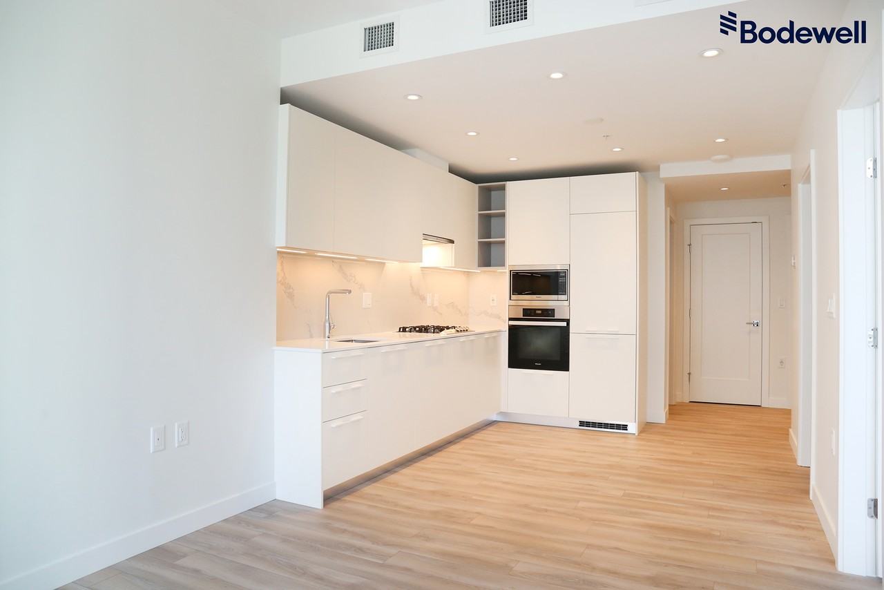 Polaris - Photo 2 of 18