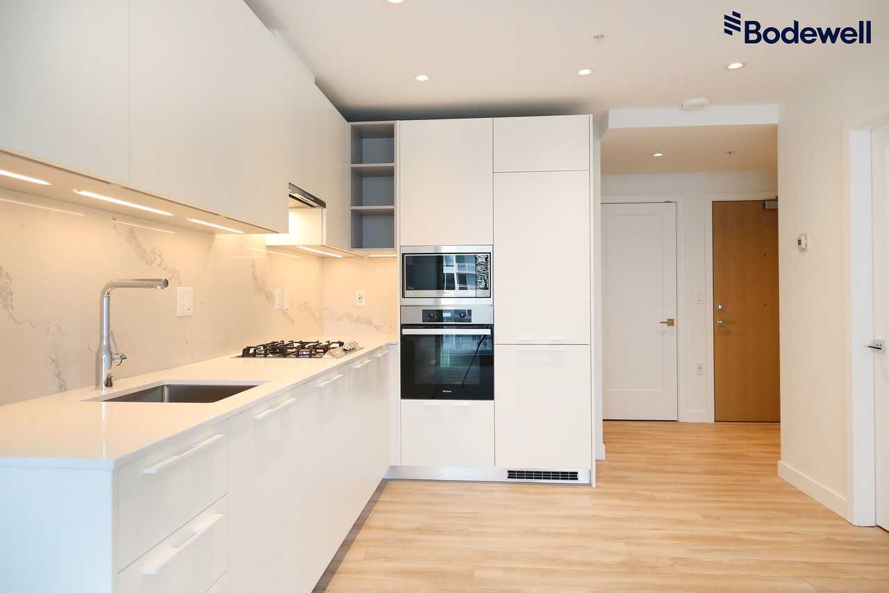 Polaris - Photo 3 of 18