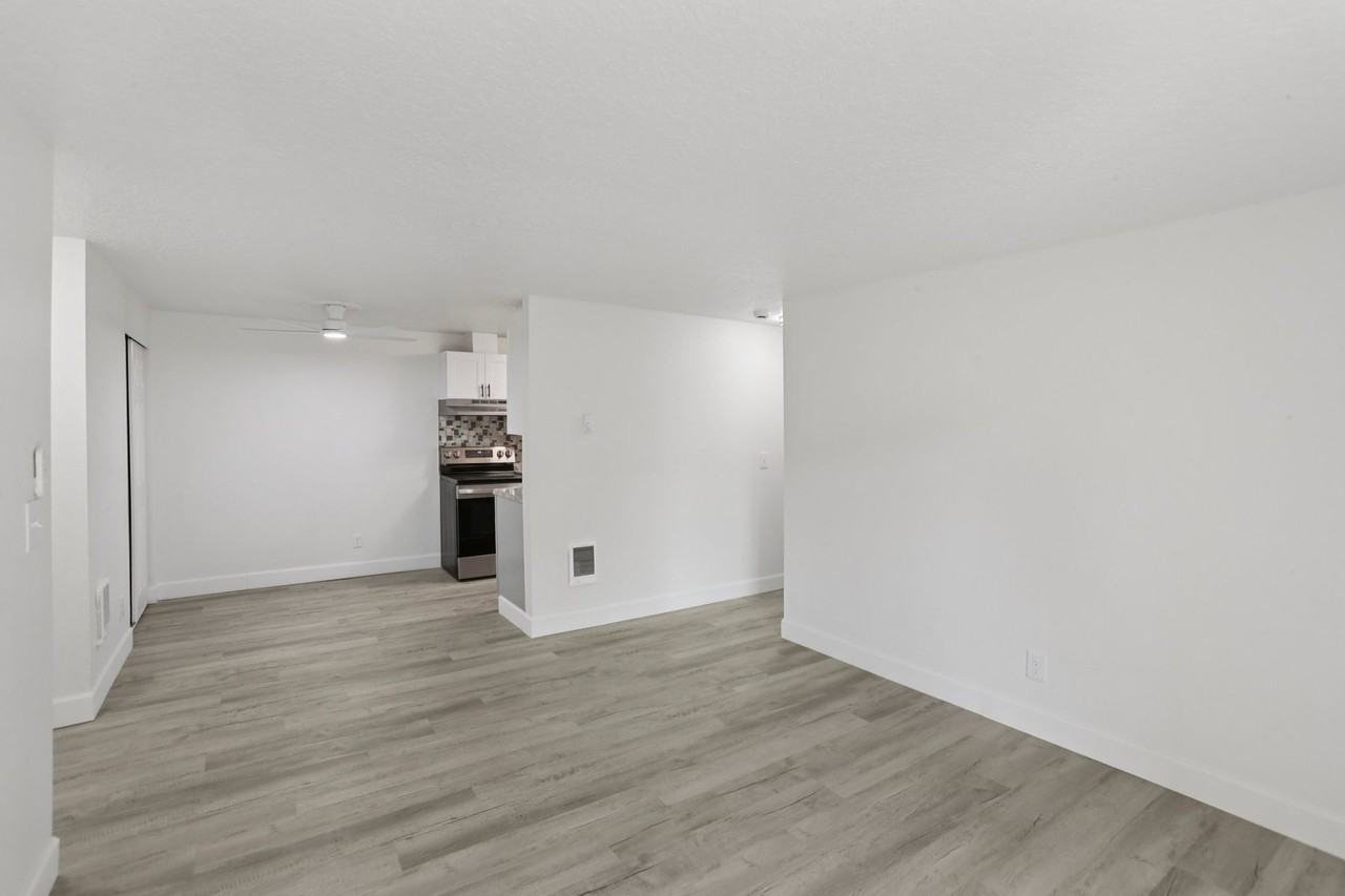 Images Highland Apartments - Photo 6 of 39