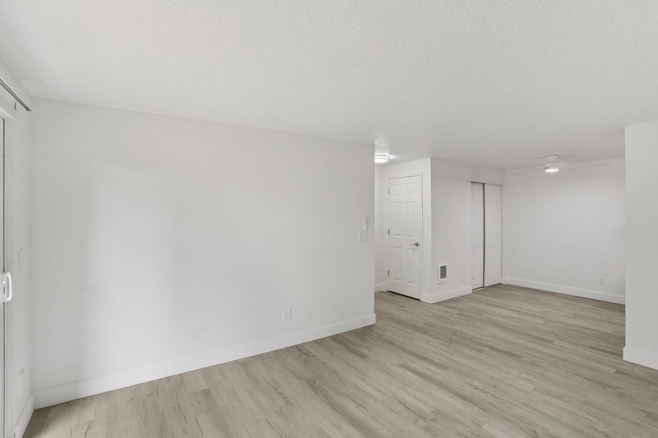 Images Highland Apartments - Photo 7 of 39