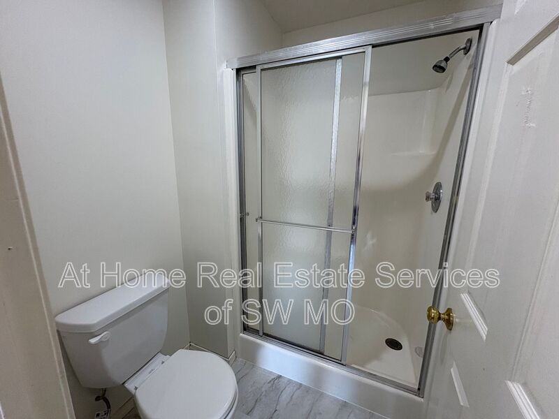 1260 W Butterfield Dr - Photo 4 of 15