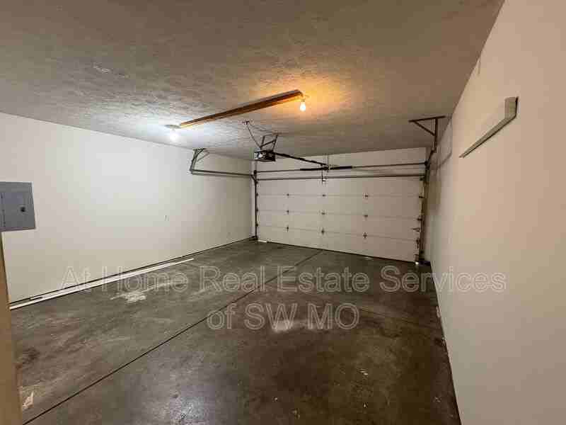 1260 W Butterfield Dr - Photo 7 of 15
