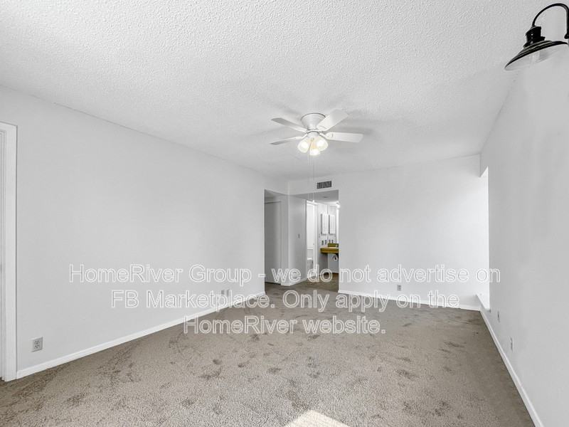 1858 Poplar Woods Circle West #4 - Photo 7 of 20