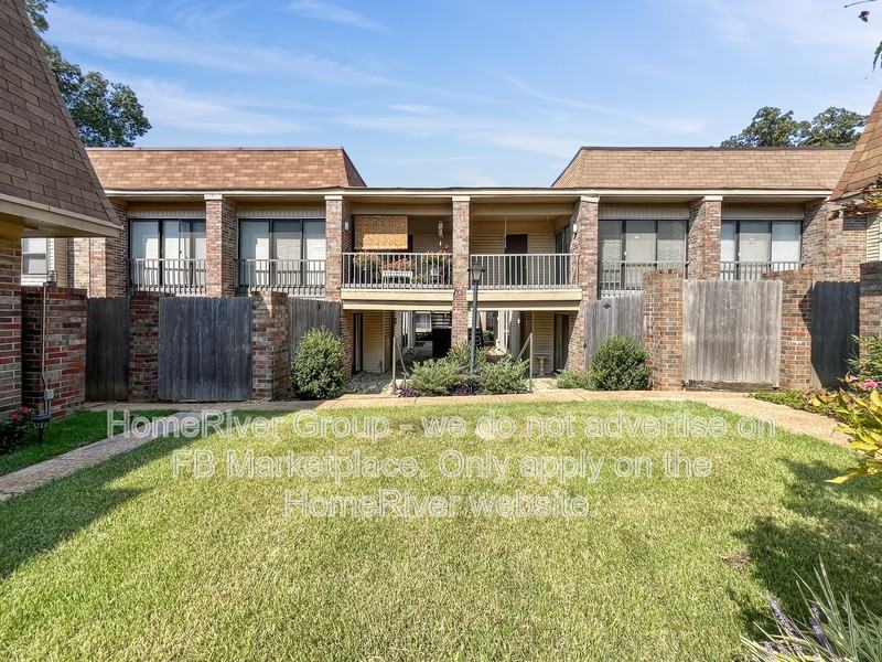 1858 Poplar Woods Circle West #4 - Photo 3 of 20